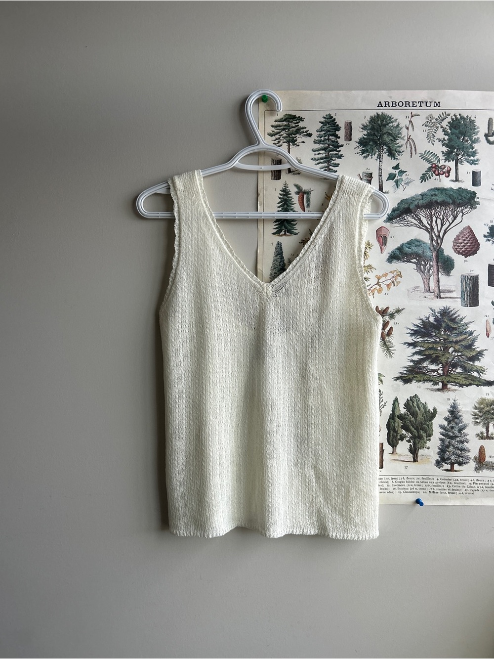Lili Sidonio V-Neck Knit Tank Top Cream Large